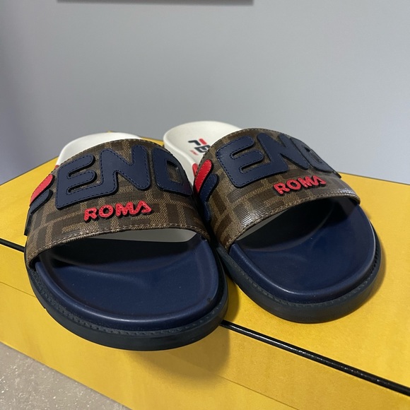 FENDI MENS SLIDES - Picture 4 of 6